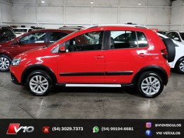 VOLKSWAGEN - CROSSFOX - 2012/2013 - Vermelha - R$ 42.900,00