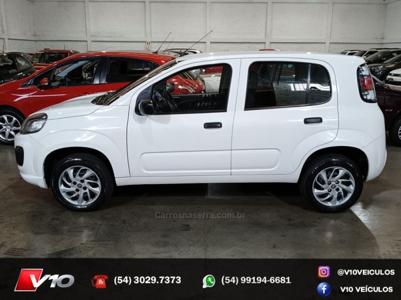 FIAT - UNO - 2020/2021 - Branca - R$ 46.900,00