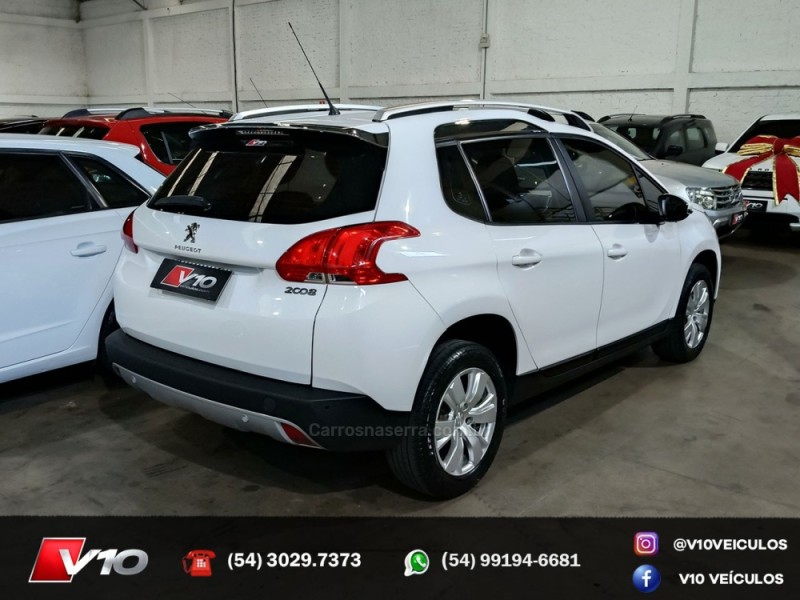PEUGEOT - 2008 - 2016/2017 - Branca - R$ 55.900,00