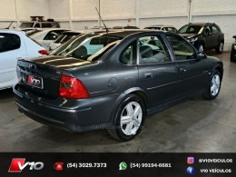 CHEVROLET - VECTRA - 2005/2005 - Cinza - R$ 31.900,00