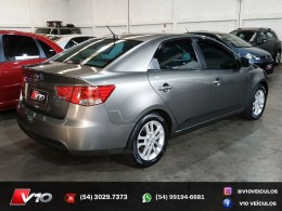 KIA MOTORS - CERATO - 2011/2012 - Cinza - R$ 46.900,00