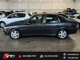 CHEVROLET - VECTRA - 2005/2005 - Cinza - R$ 31.900,00