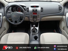 KIA MOTORS - CERATO - 2010/2011 - Prata - R$ 41.900,00