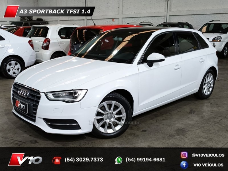 AUDI - A3 - 2015/2016 - Branca - R$ 82.900,00