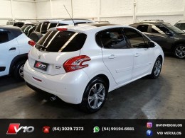 PEUGEOT - 208 - 2015/2016 - Branca - R$ 54.900,00