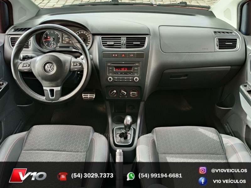 VOLKSWAGEN - CROSSFOX - 2012/2013 - Vermelha - R$ 42.900,00
