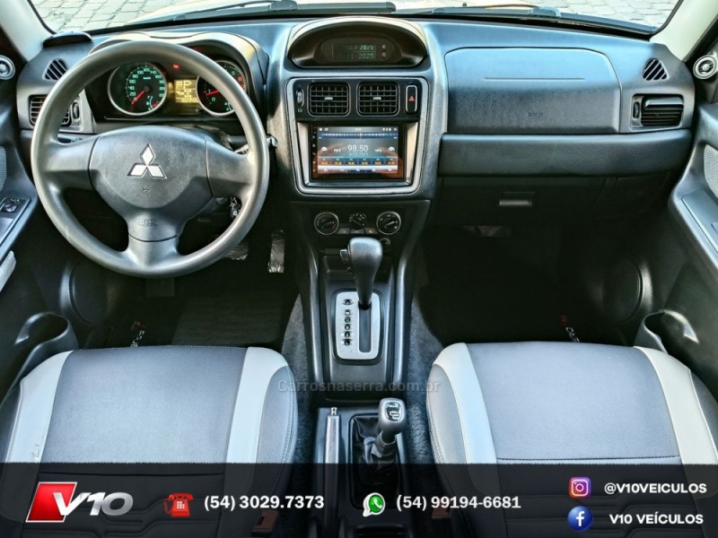 MITSUBISHI - PAJERO TR4 - 2012/2013 - Cinza - R$ 62.900,00