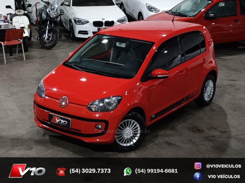 VOLKSWAGEN - UP - 2016/2017 - Vermelha - R$ 56.900,00