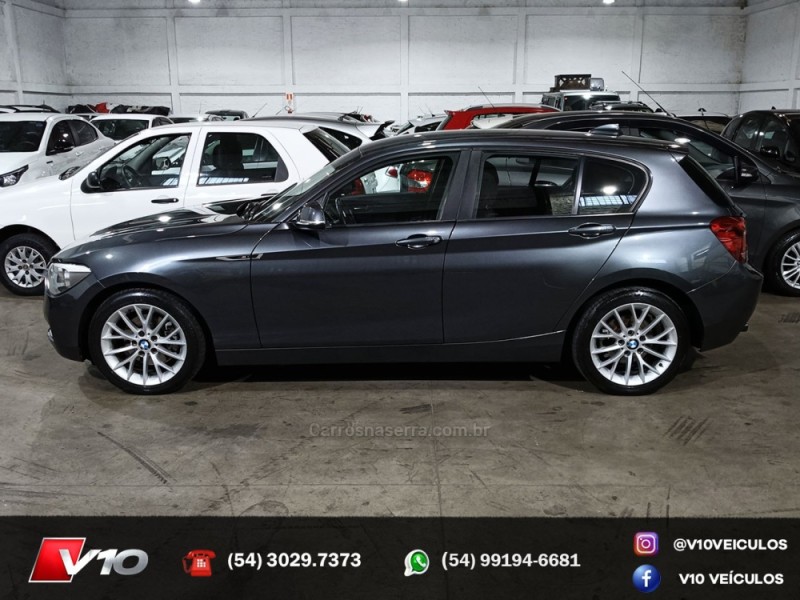 BMW - 118I - 2013/2014 - Cinza - R$ 76.900,00