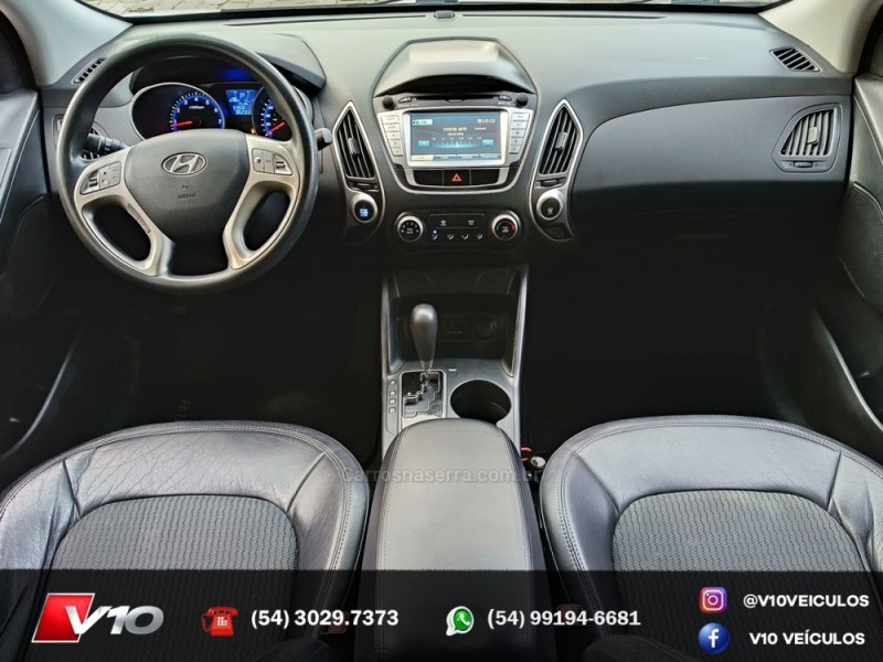 HYUNDAI - IX35 - 2013/2014 - Prata - R$ 68.900,00