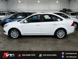 FORD - FOCUS - 2011/2012 - Branca - R$ 31.900,00