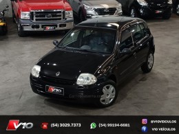 RENAULT - CLIO - 2002/2002 - Preta - R$ 19.900,00