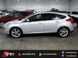 FORD - FOCUS - 2014/2015 - Prata - R$ 52.900,00