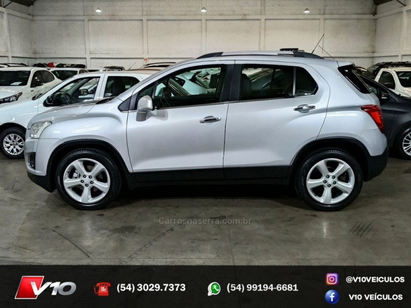 CHEVROLET - TRACKER - 2014/2015 - Prata - R$ 67.900,00