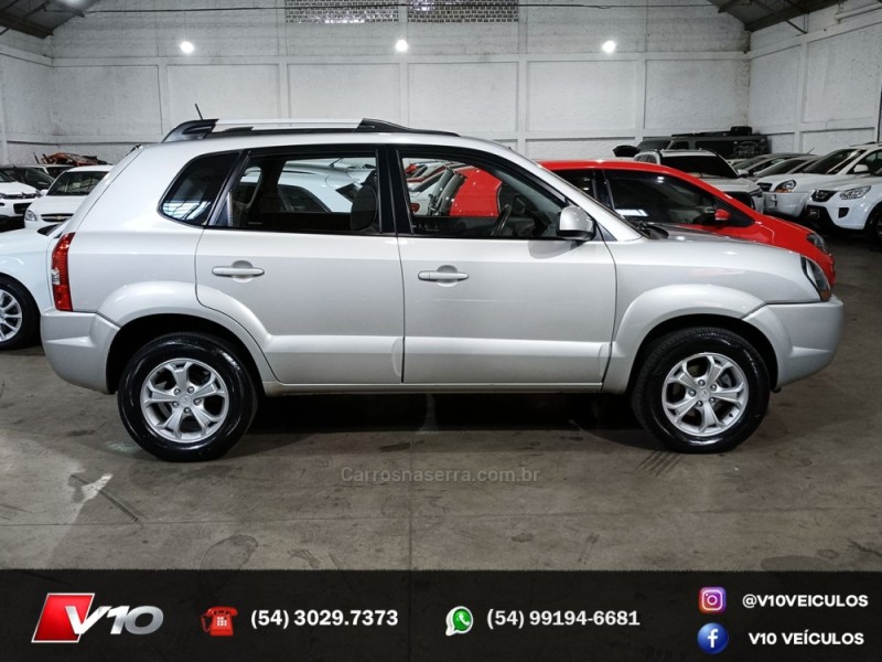 HYUNDAI - TUCSON - 2013/2013 - Prata - R$ 48.900,00