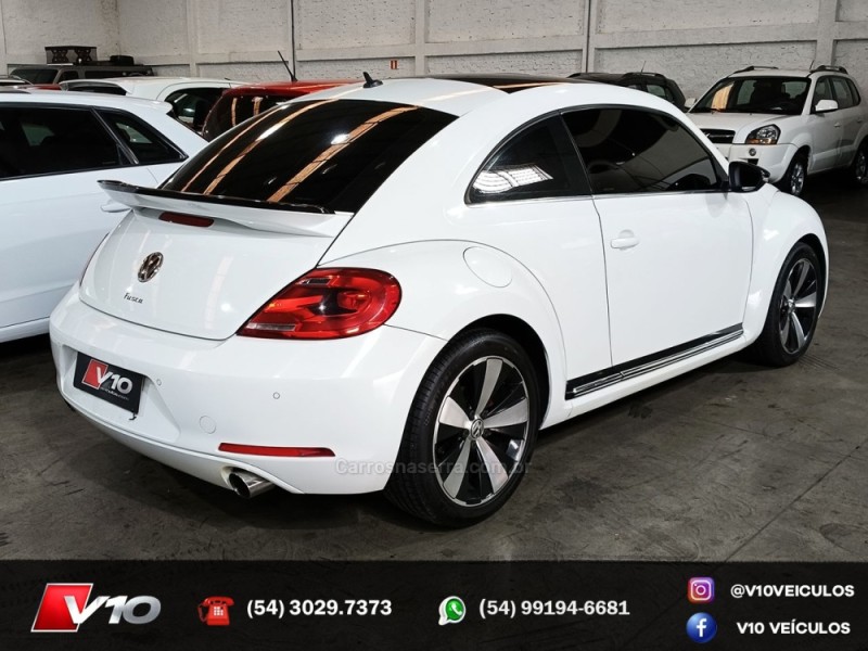 VOLKSWAGEN - FUSCA - 2013/2014 - Branca - R$ 99.900,00