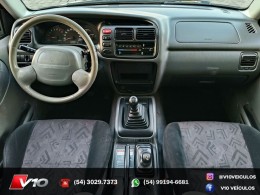 CHEVROLET - TRACKER - 2008/2009 - Preta - R$ 38.900,00