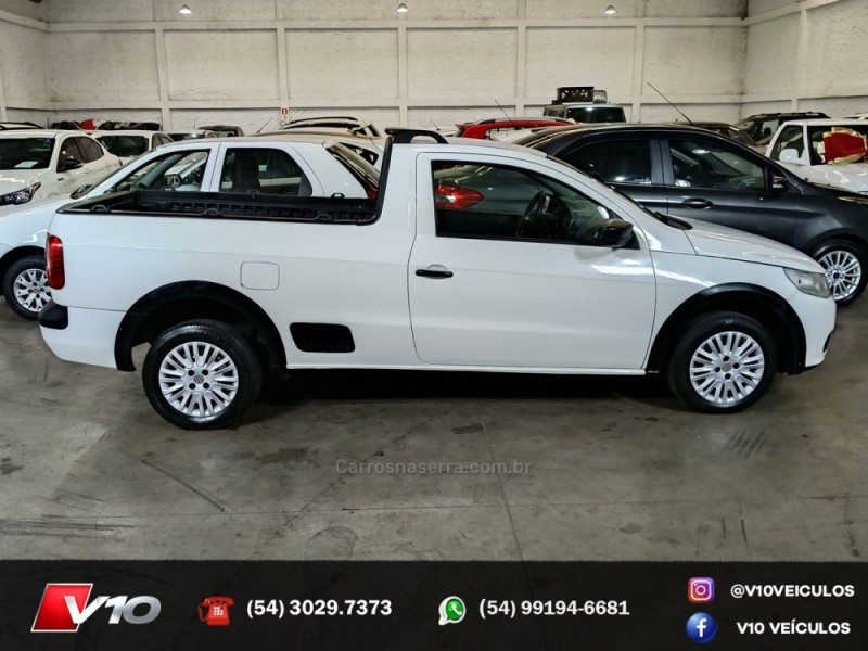 VOLKSWAGEN - SAVEIRO - 2012/2013 - Branca - R$ 39.900,00