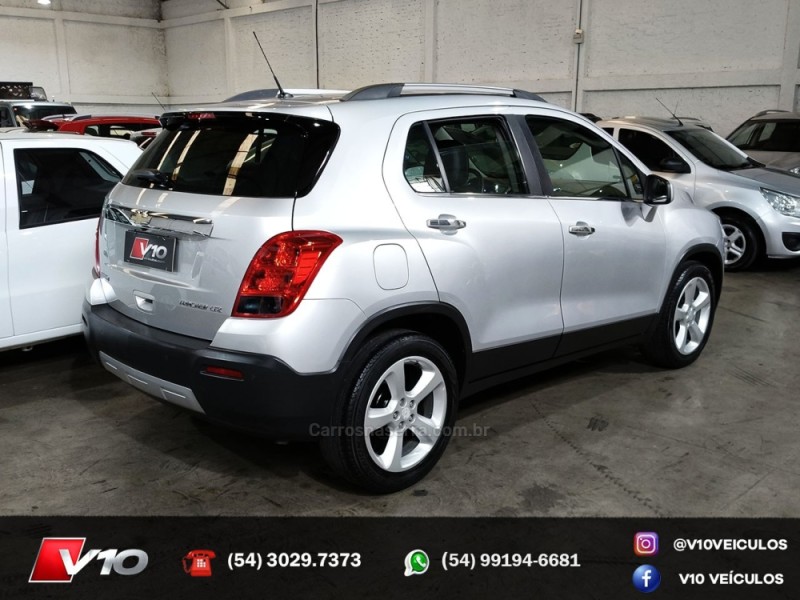 CHEVROLET - TRACKER - 2014/2015 - Prata - R$ 67.900,00