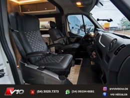RENAULT - MASTER - 2022/2023 - Branca - R$ 389.900,00