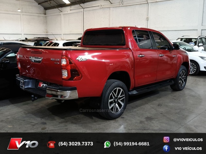 TOYOTA - HILUX - 2019/2020 - Vermelha - R$ 198.900,00