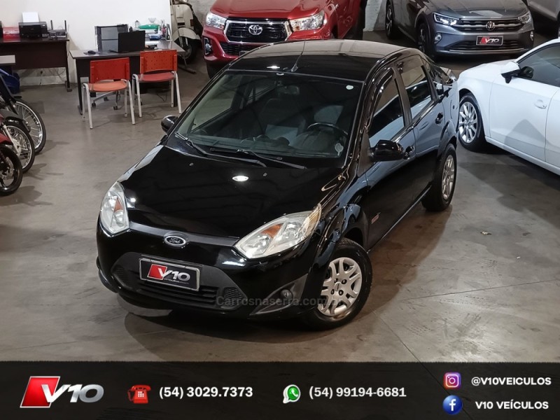 FORD - FIESTA - 2010/2011 - Preta - R$ 29.900,00