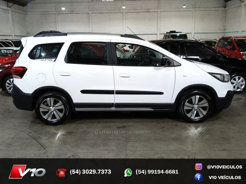 CHEVROLET - SPIN - 2019/2020 - Branca - R$ 76.900,00