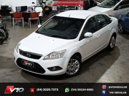 FORD - FOCUS - 2011/2012 - Branca - R$ 31.900,00