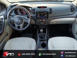 KIA MOTORS - CERATO - 2011/2012 - Cinza - R$ 46.900,00