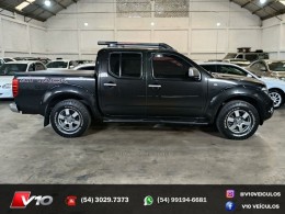 NISSAN - FRONTIER - 2015/2015 - Preta - R$ 98.900,00
