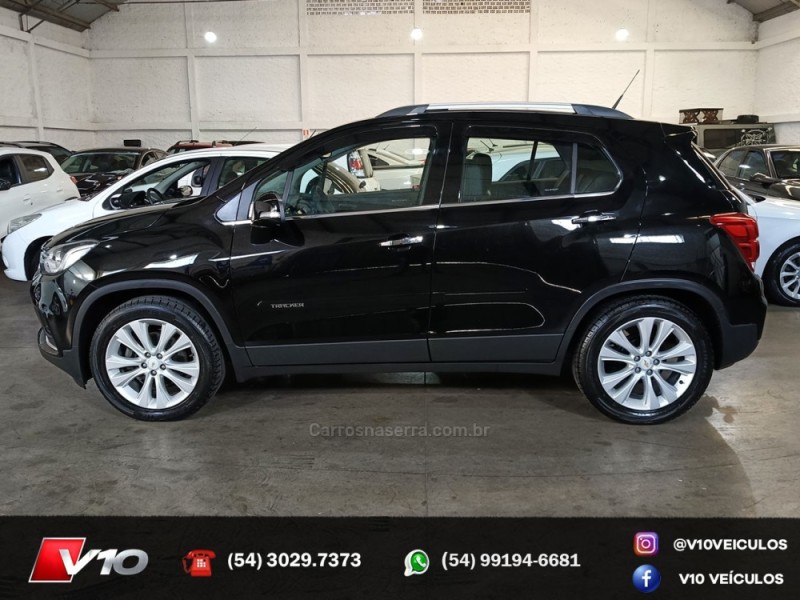 CHEVROLET - TRACKER - 2018/2019 - Preta - R$ 89.900,00