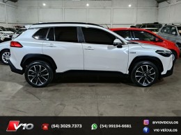 TOYOTA - COROLLA - 2022/2023 - Branca - R$ 155.900,00