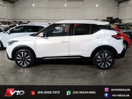 NISSAN - KICKS - 2017/2018 - Branca - R$ 78.900,00