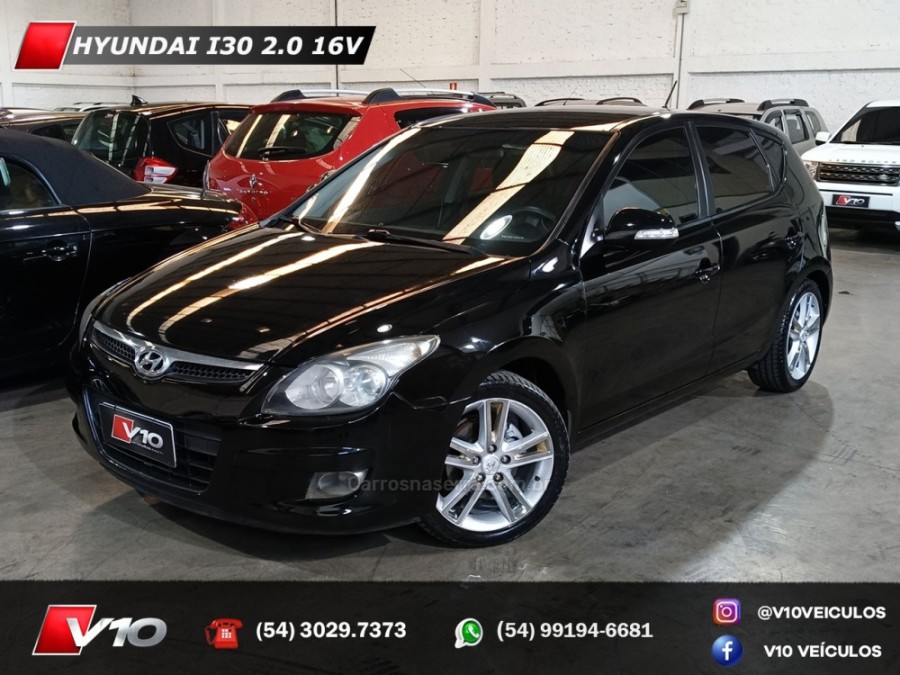 HYUNDAI - I30 - 2010/2011 - Preta - R$ 42.900,00