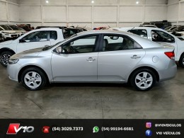 KIA MOTORS - CERATO - 2010/2011 - Prata - R$ 41.900,00
