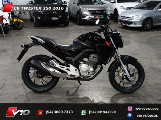 HONDA - CB TWISTER - 2016/2016 - Preta - R$ 16.900,00