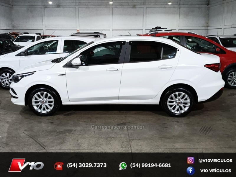 FIAT - CRONOS - 2018/2019 - Branca - R$ 62.900,00