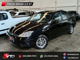 FORD - FOCUS - 2006/2007 - Preta - R$ 19.900,00
