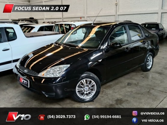 FORD - FOCUS - 2006/2007 - Preta - R$ 19.900,00