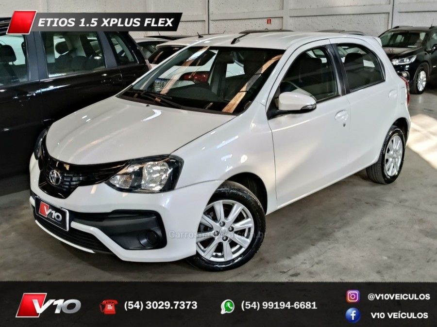 TOYOTA - ETIOS - 2018/2019 - Branca - R$ 59.900,00