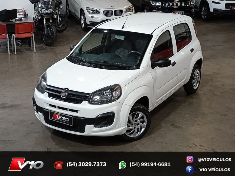 FIAT - UNO - 2020/2021 - Branca - R$ 46.900,00