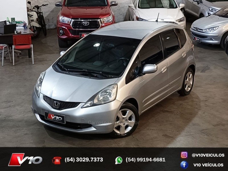 HONDA - FIT - 2010/2011 - Prata - R$ 48.900,00